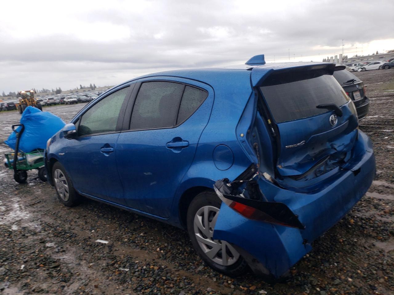 2015 TOYOTA Prius c
