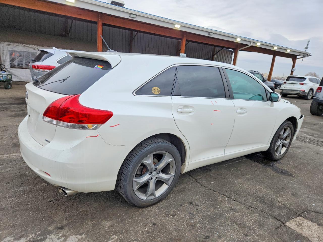 2010 TOYOTA VENZA