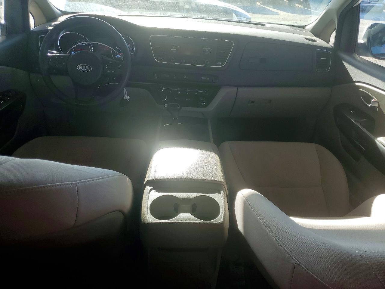 2017 KIA SEDONA