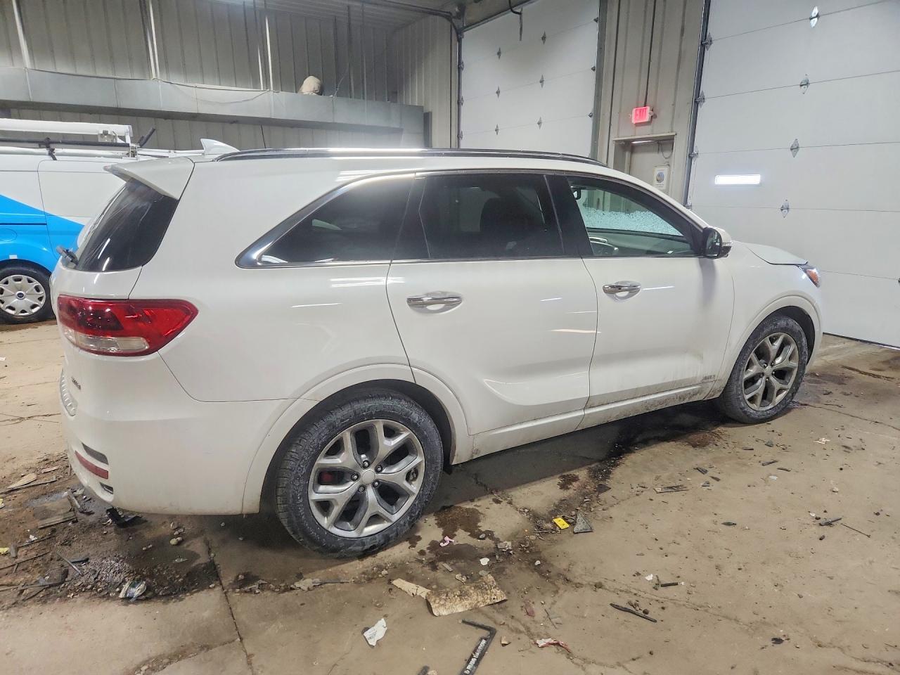 2016 KIA SORENTO