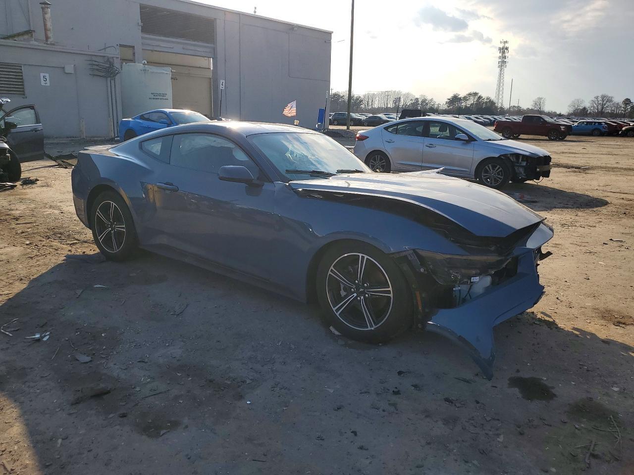 2025 FORD MUSTANG