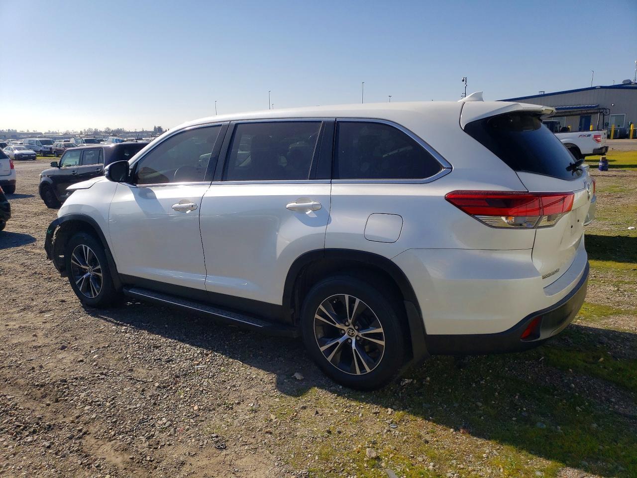 2019 TOYOTA HIGHLANDER