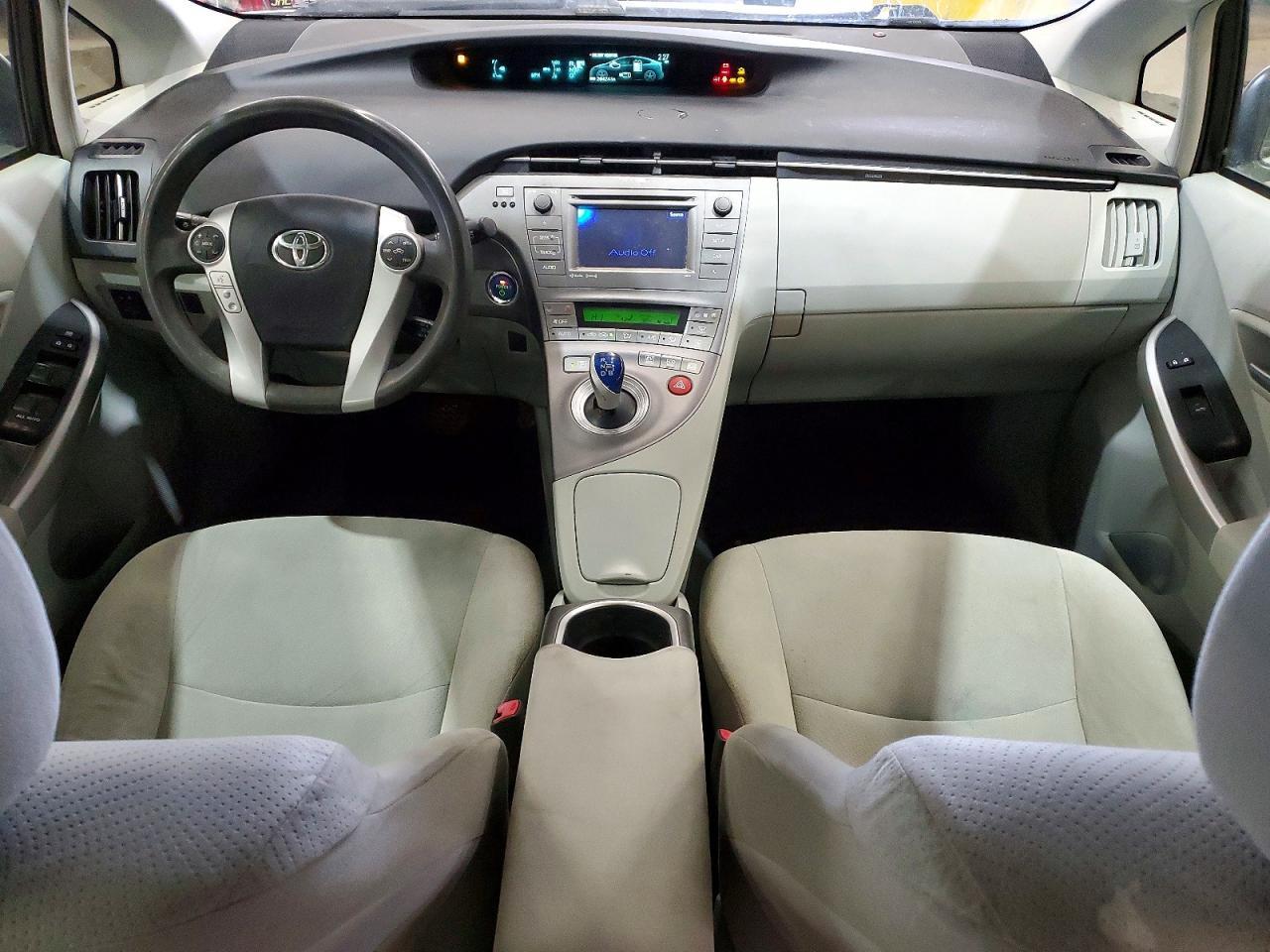 2013 TOYOTA PRIUS