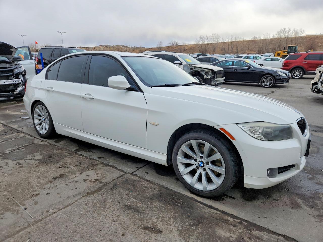 2011 BMW 3 SERIES