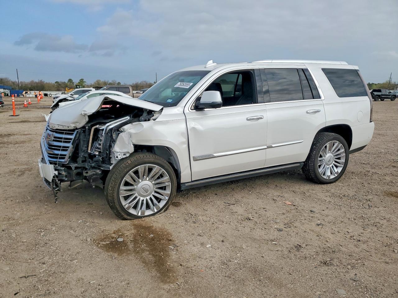 2019 CADILLAC ESCALADE