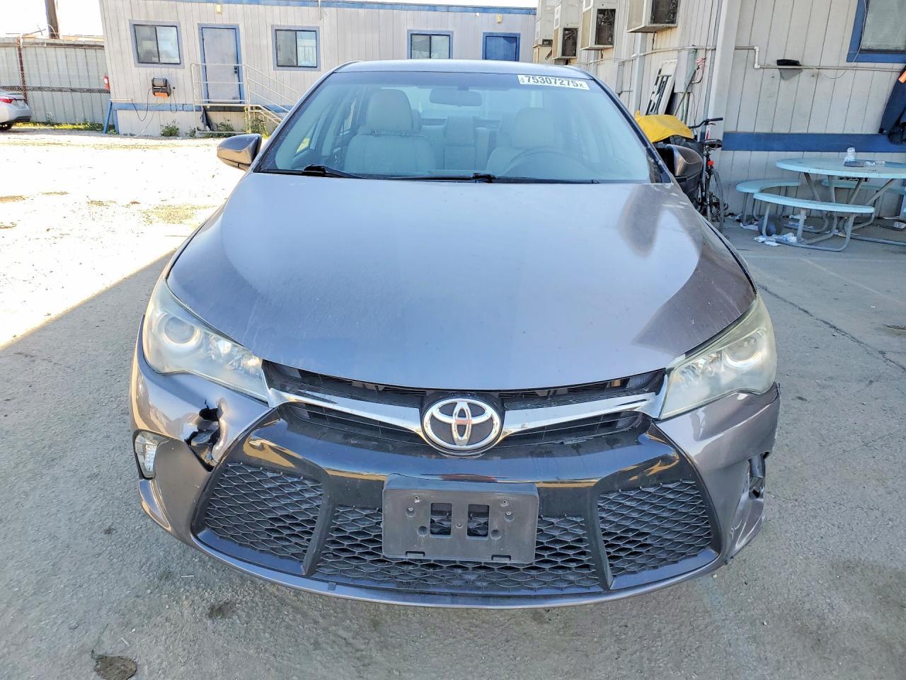 2016 TOYOTA CAMRY
