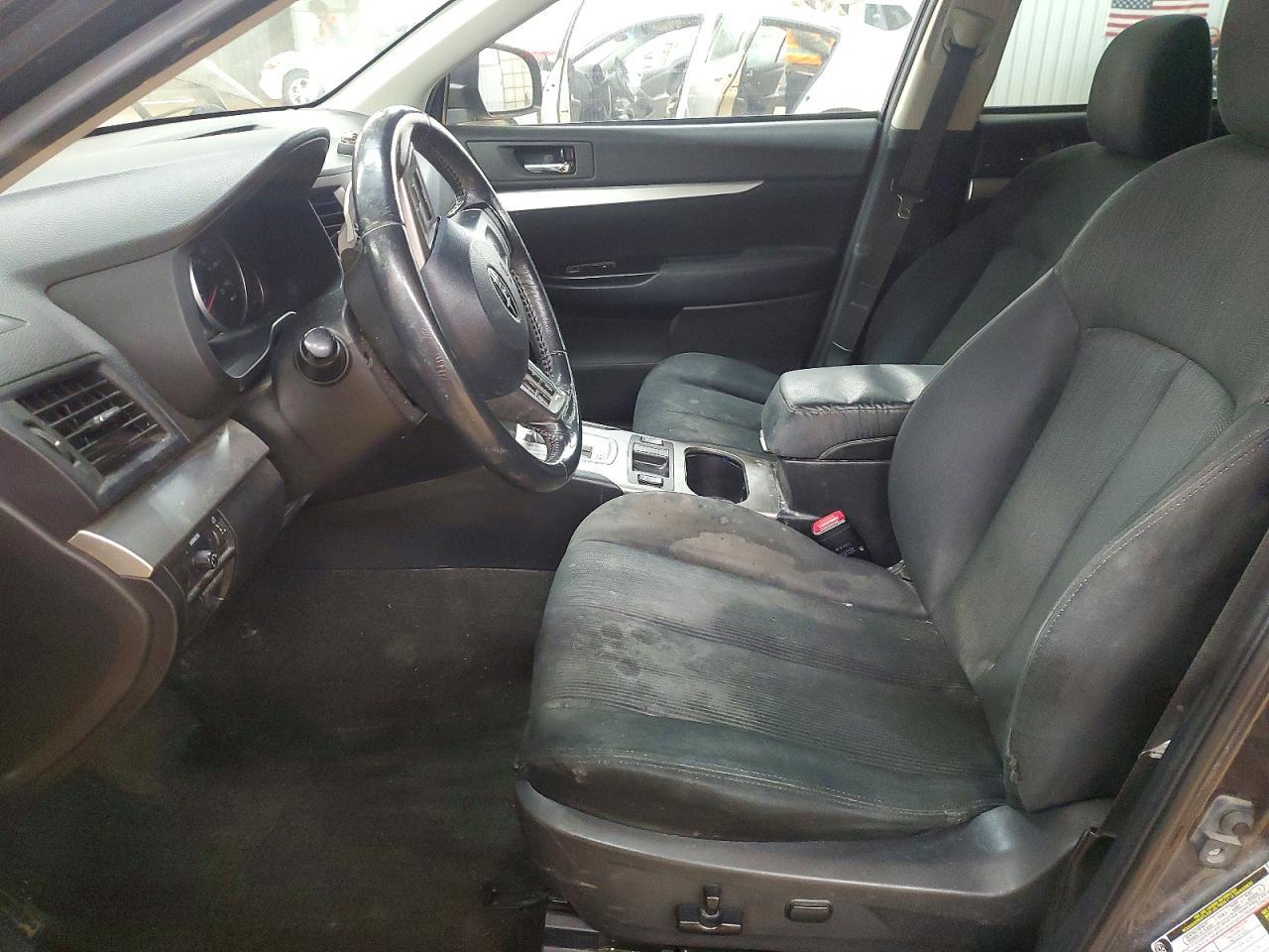 2013 SUBARU Outback
