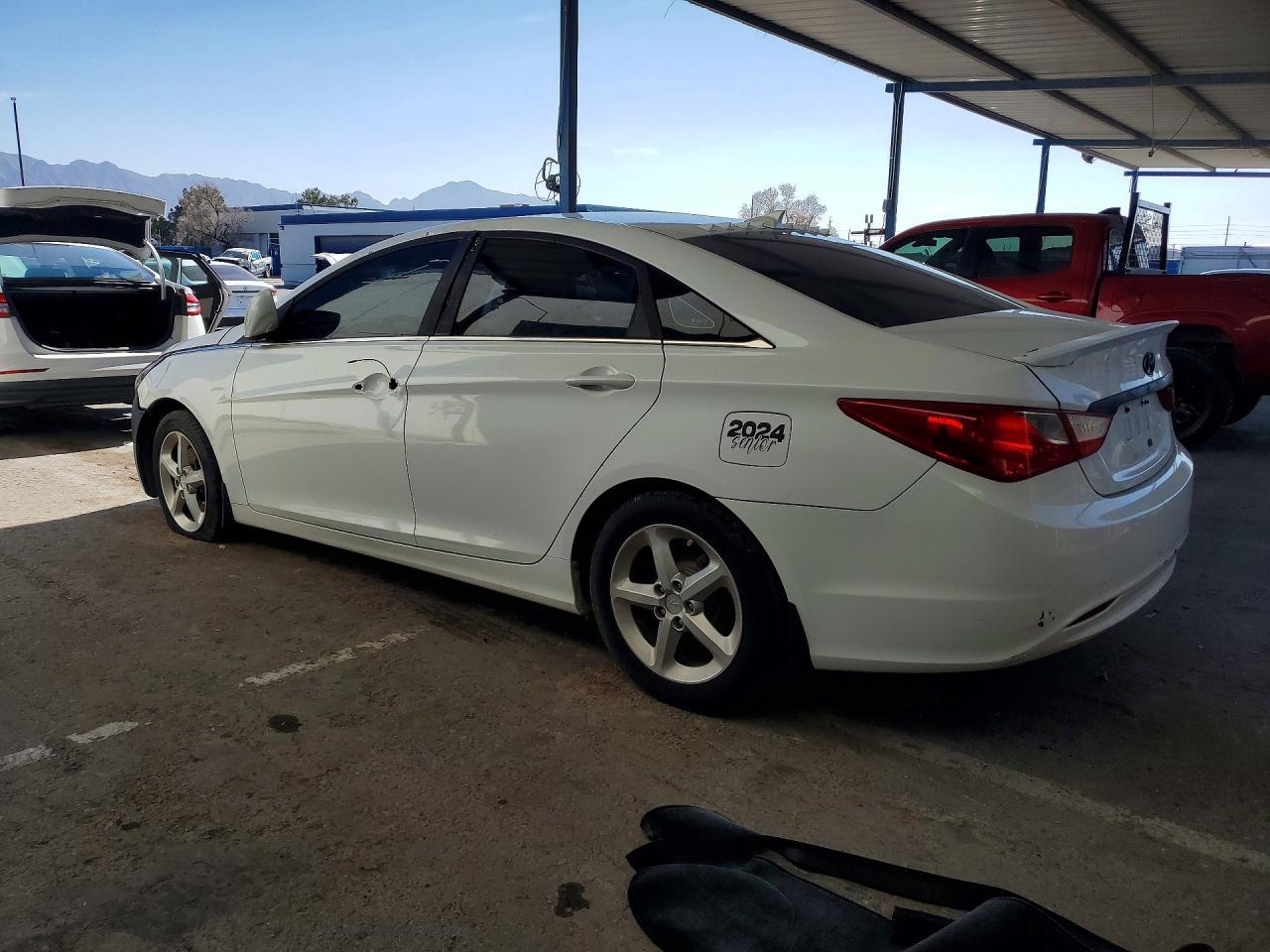 2012 HYUNDAI SONATA
