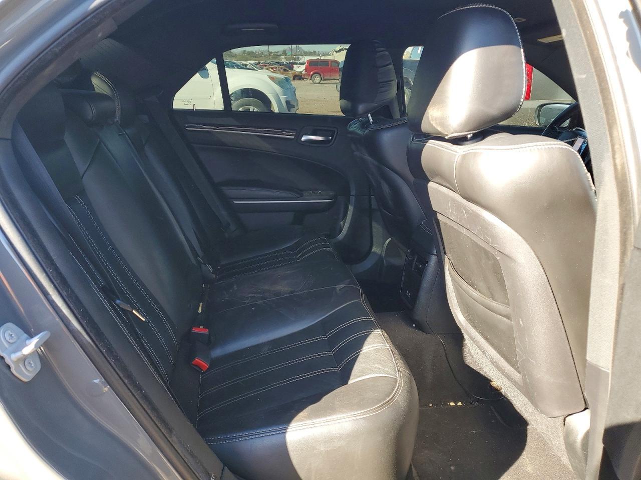 2019 CHRYSLER 300