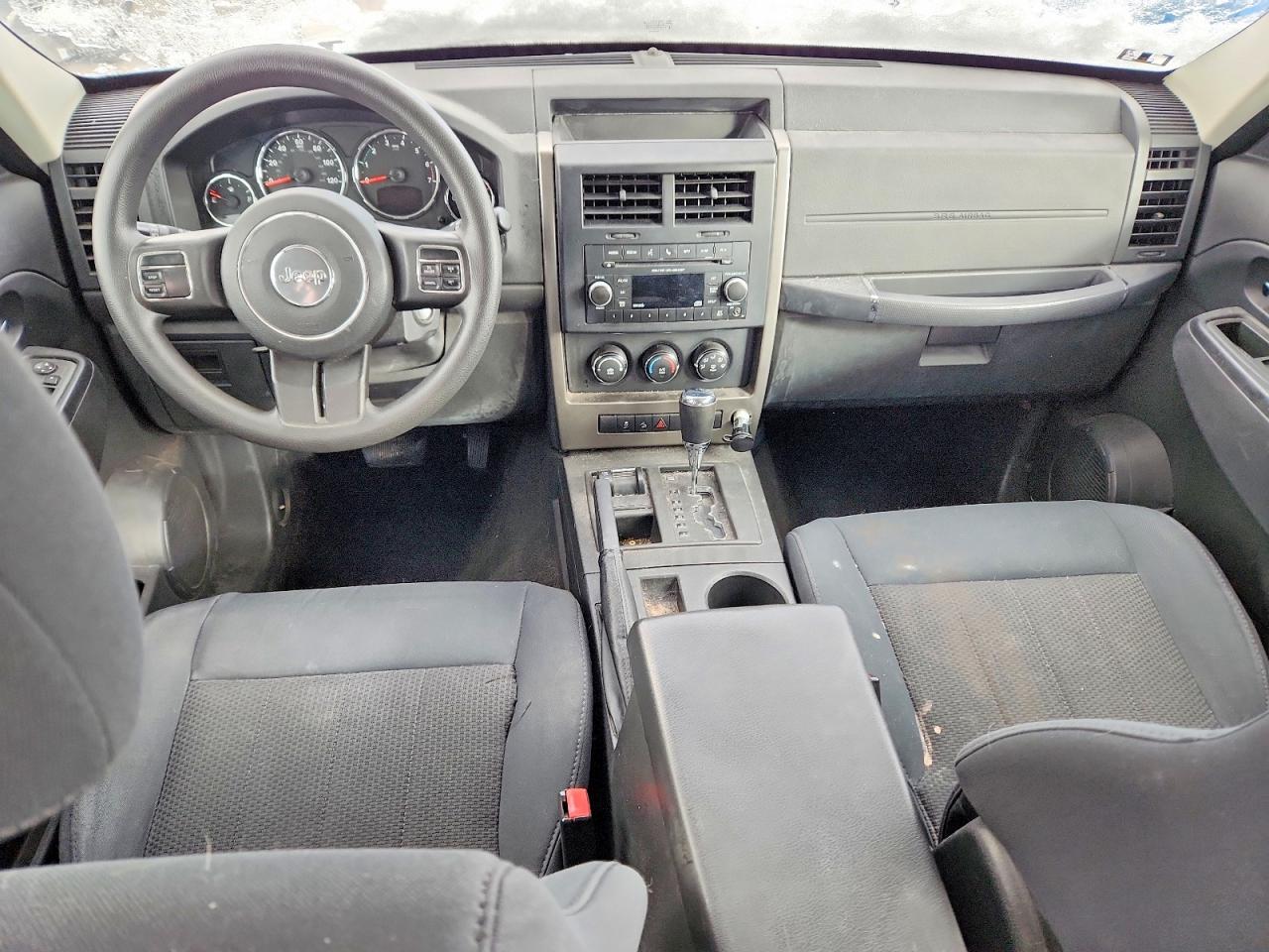 2012 JEEP Liberty
