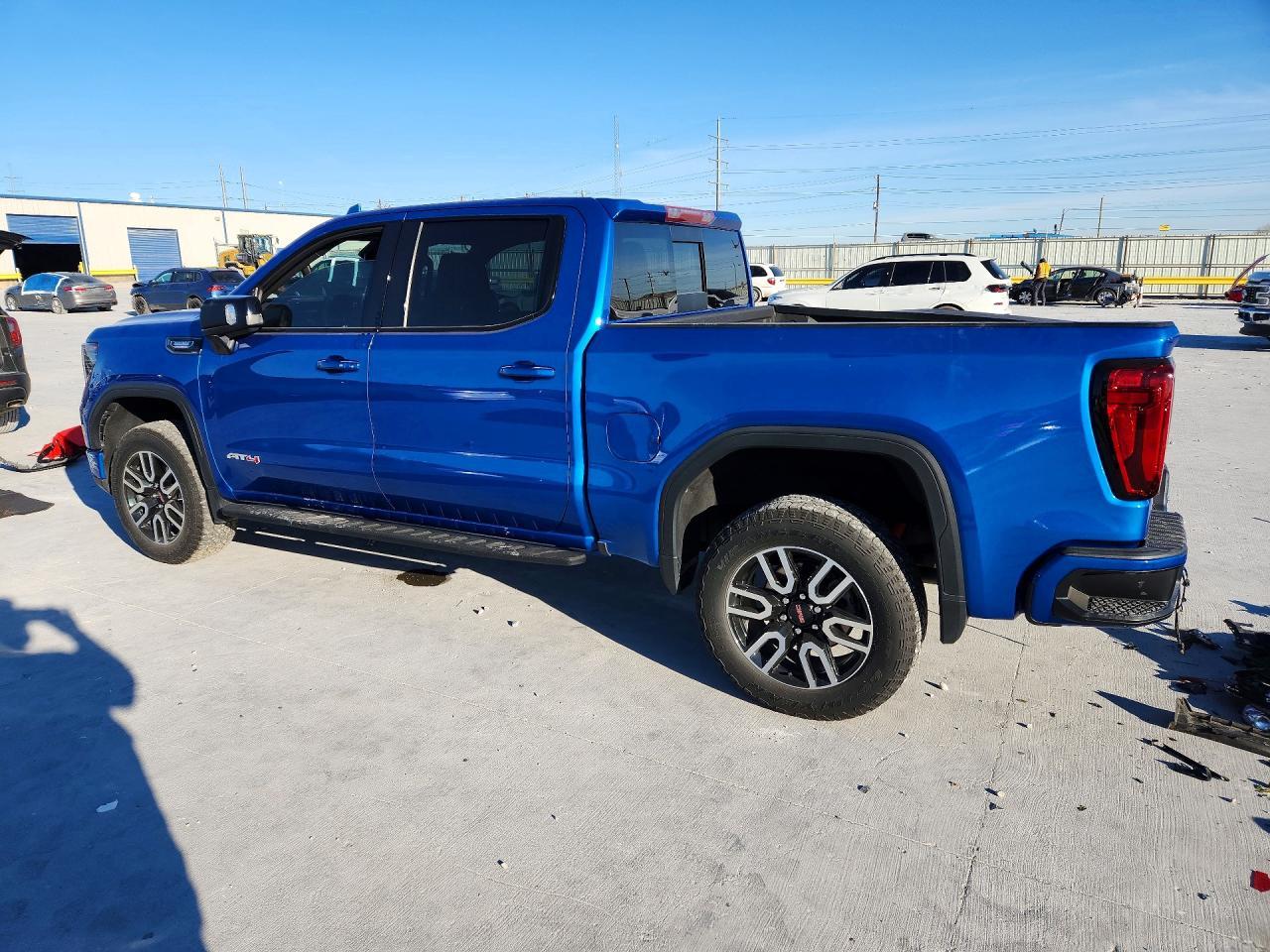 2023 GMC Sierra