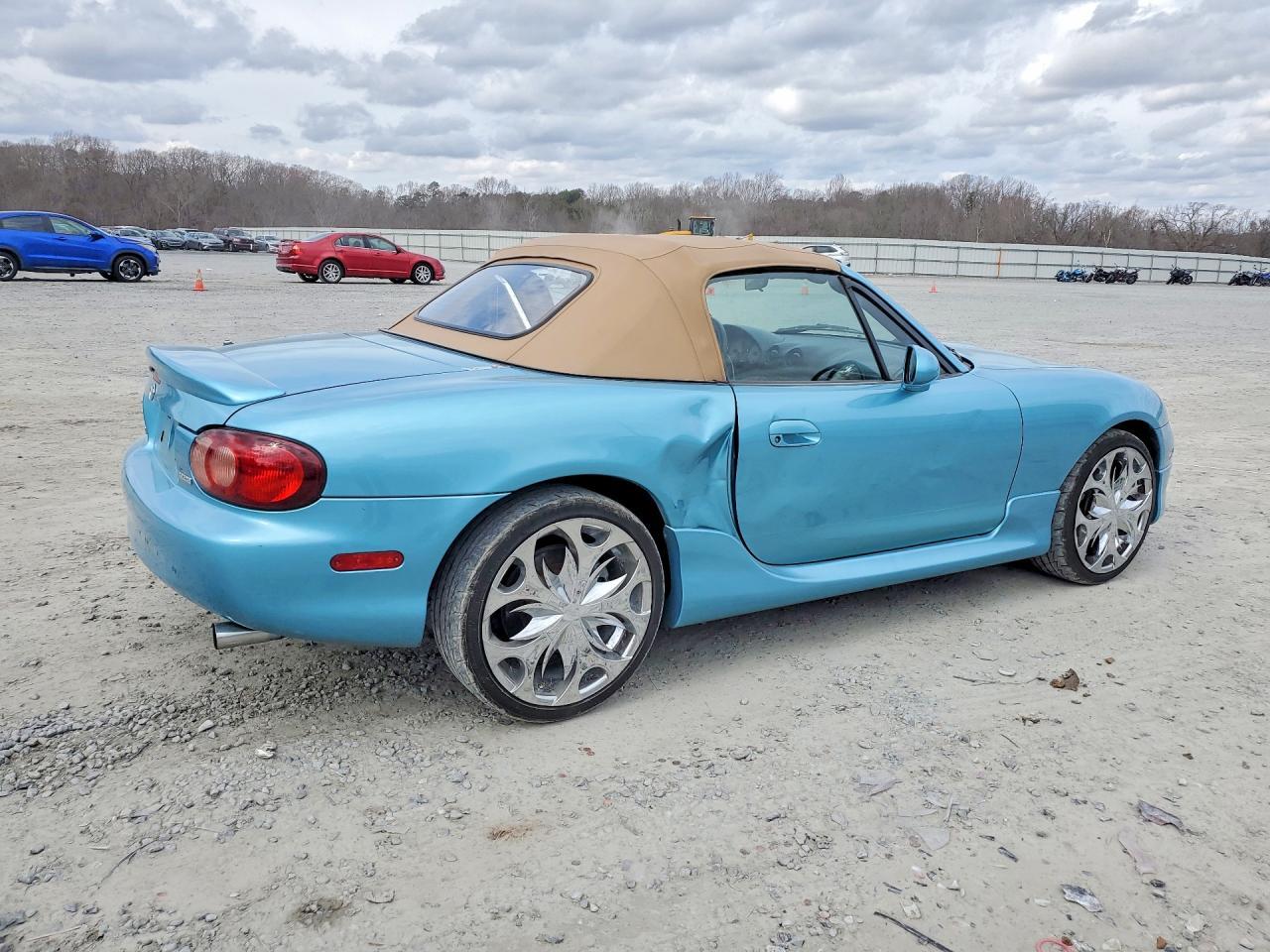 2002 MAZDA MX-5 Miata