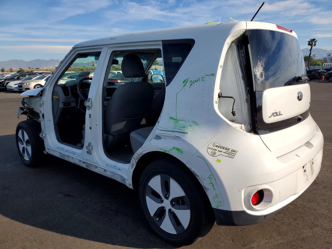 2017 KIA SOUL
