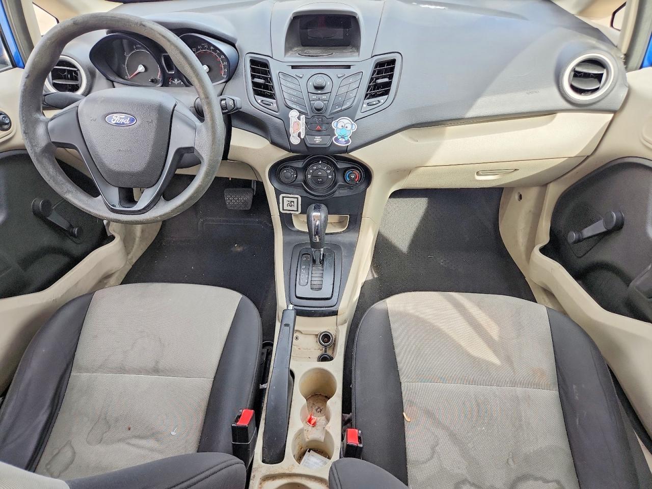 2011 FORD Fiesta