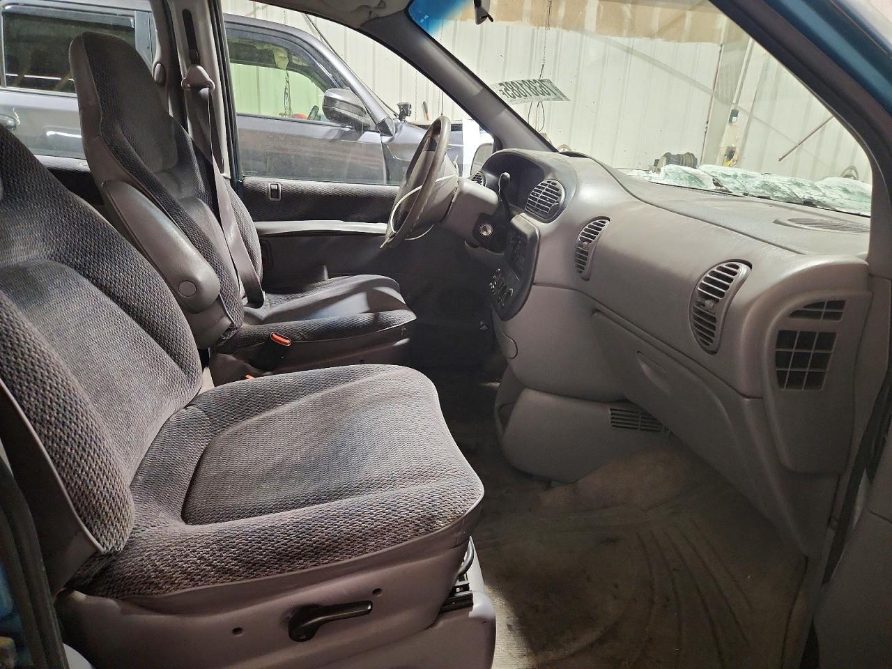 1996 DODGE GRAND CARAVAN