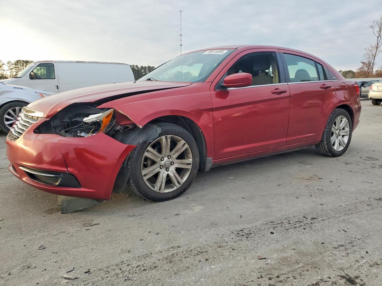 2013 CHRYSLER 200