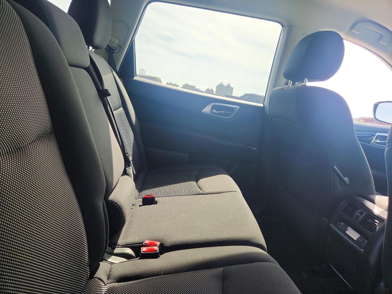 2017 NISSAN PATHFINDER