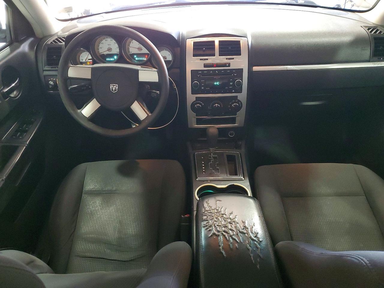 2010 DODGE CHARGER