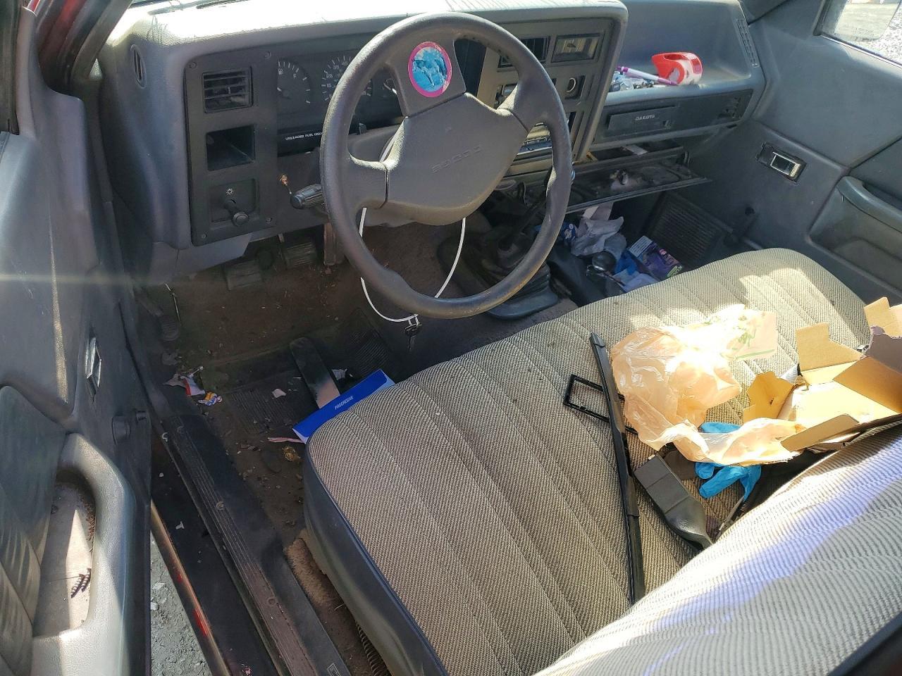 1993 DODGE Dakota