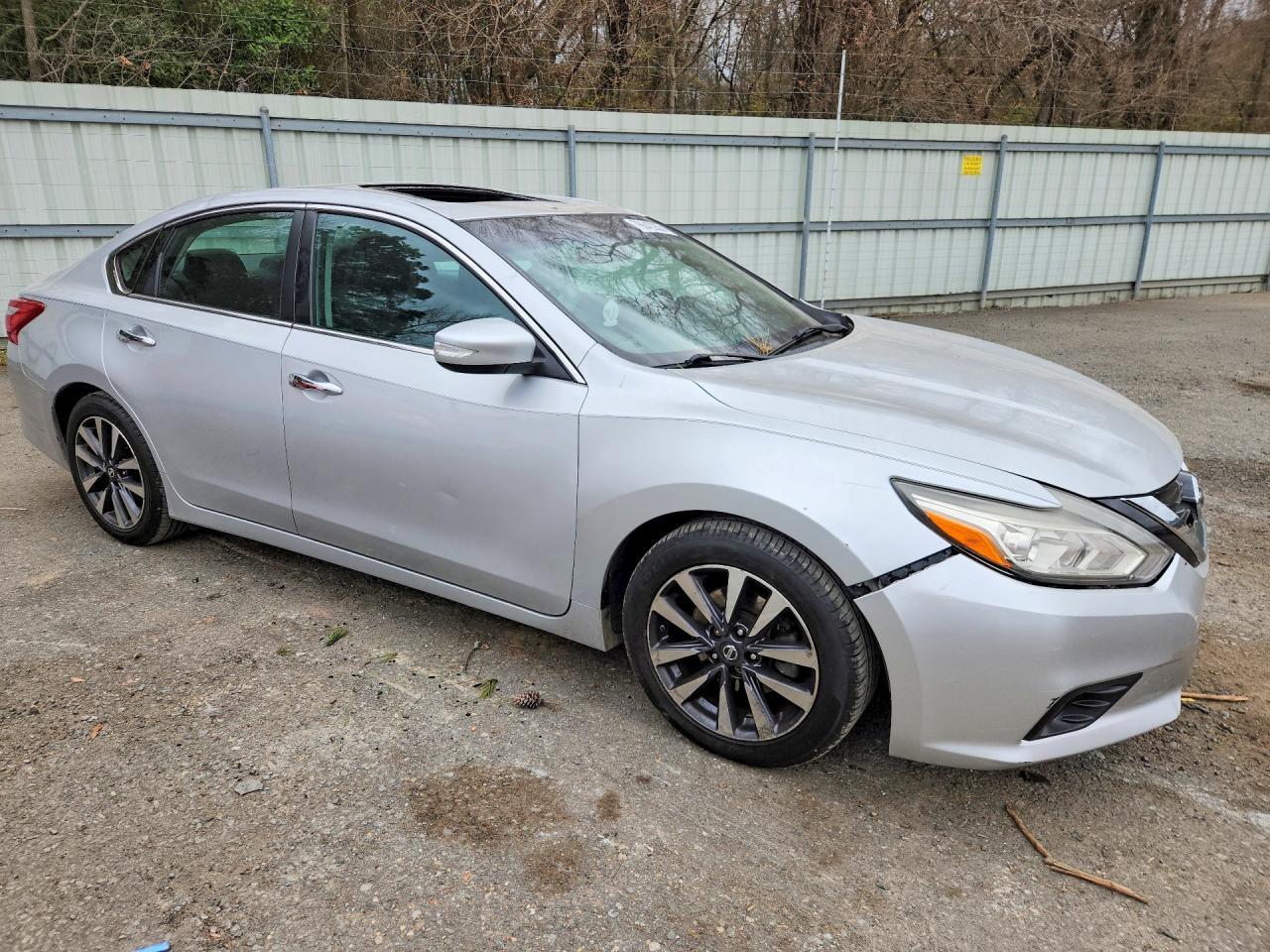 2017 NISSAN ALTIMA