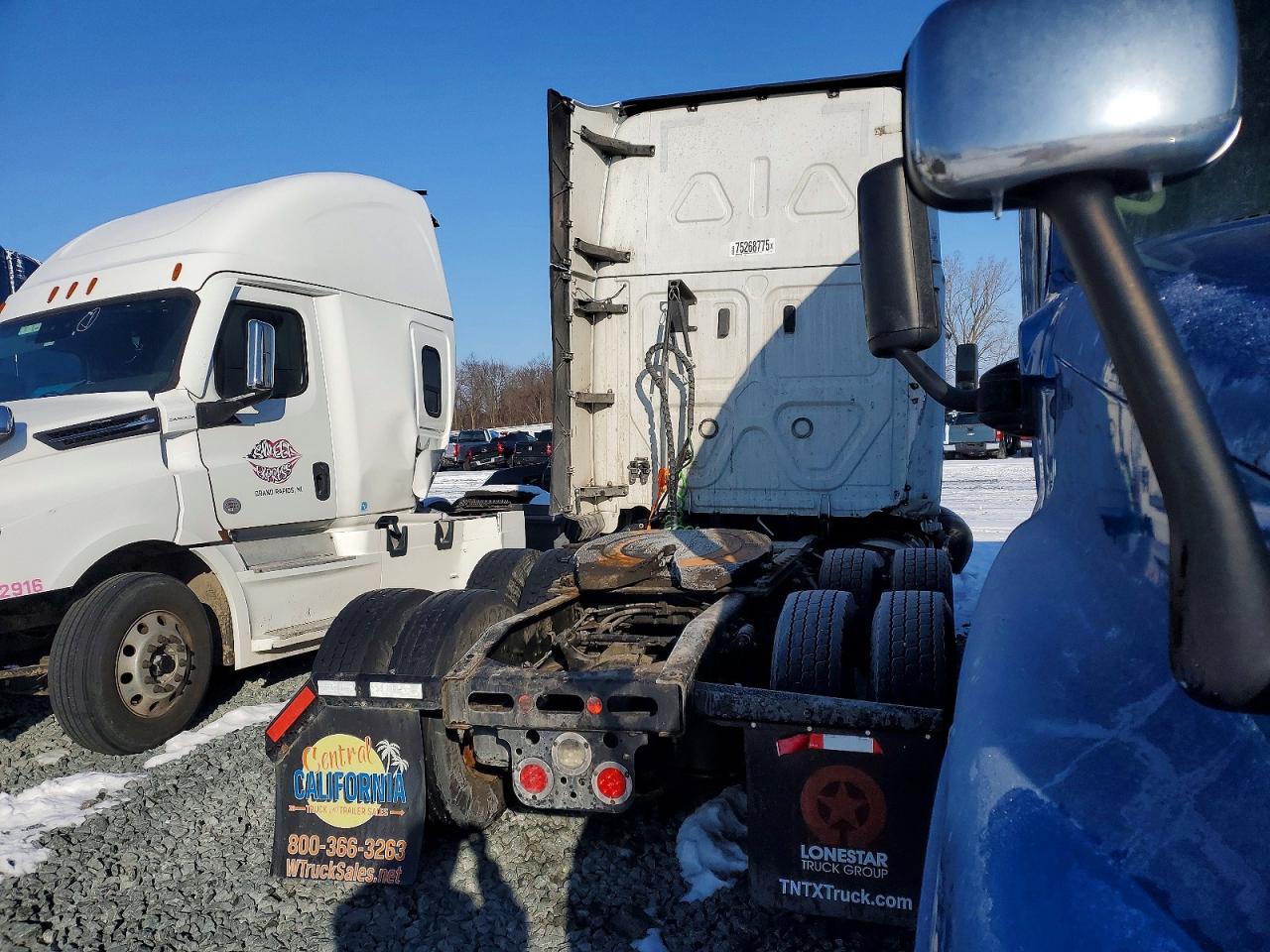2020 FREIGHTLINER CASCADIA