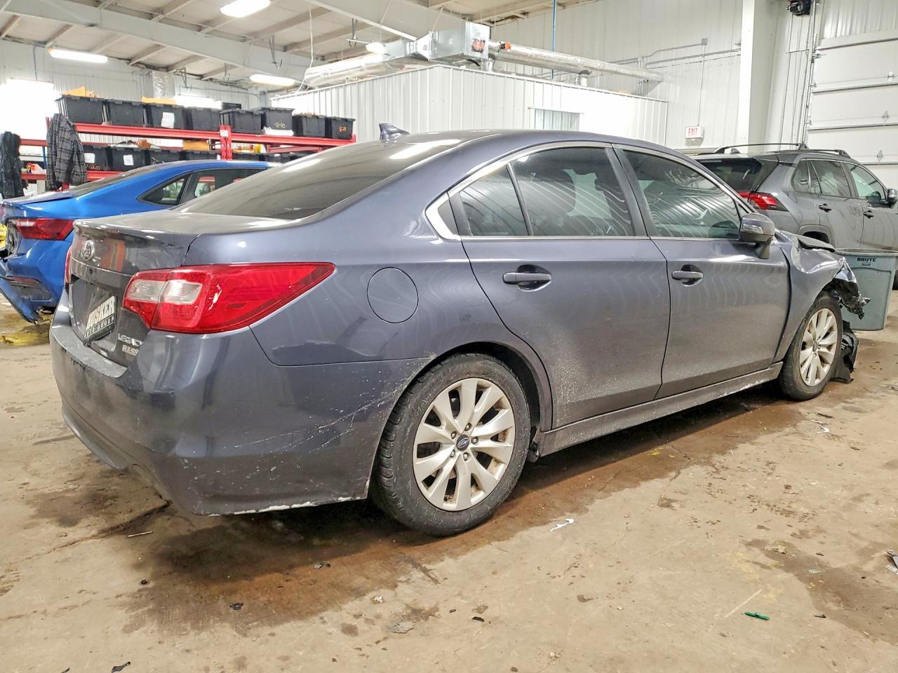 2017 SUBARU Legacy