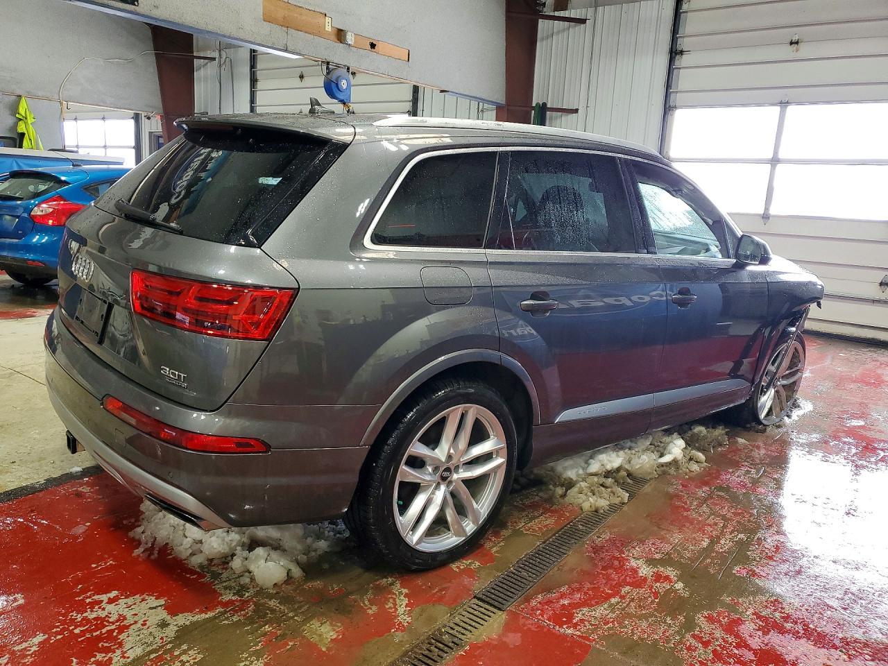 2018 AUDI Q7