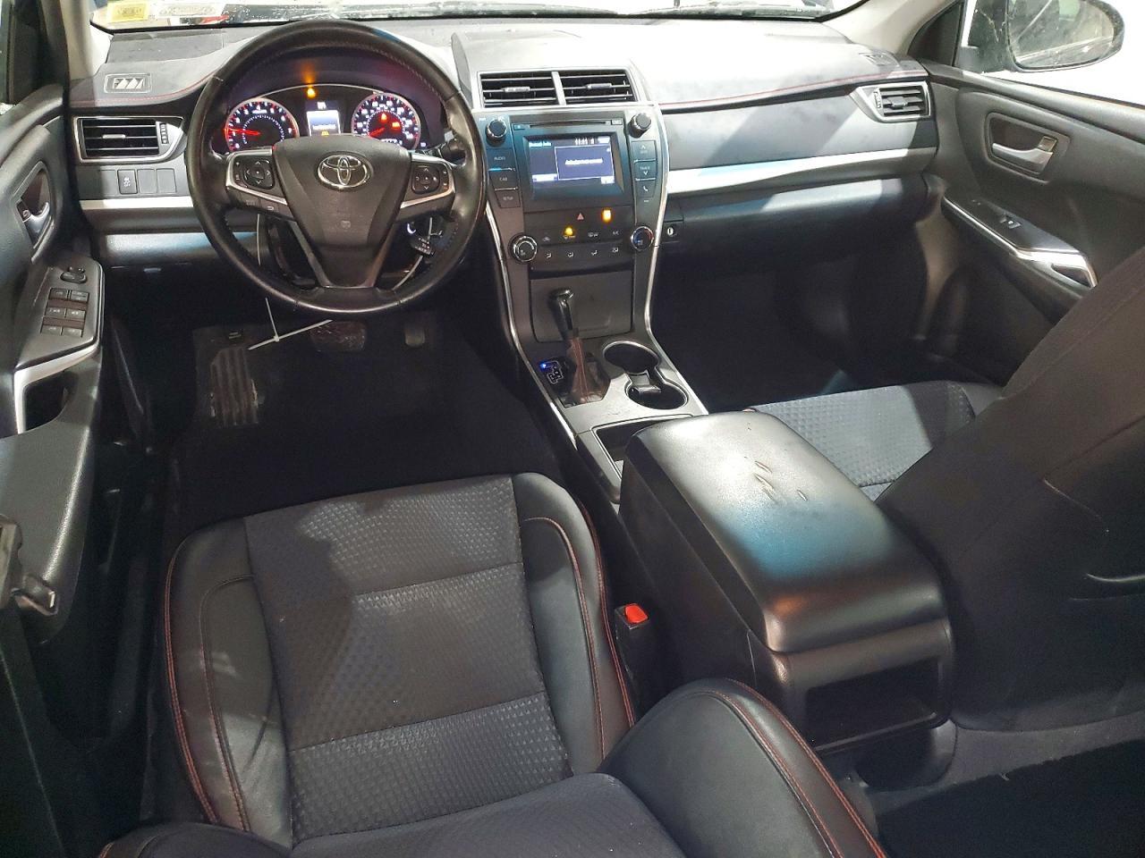 2015 TOYOTA CAMRY