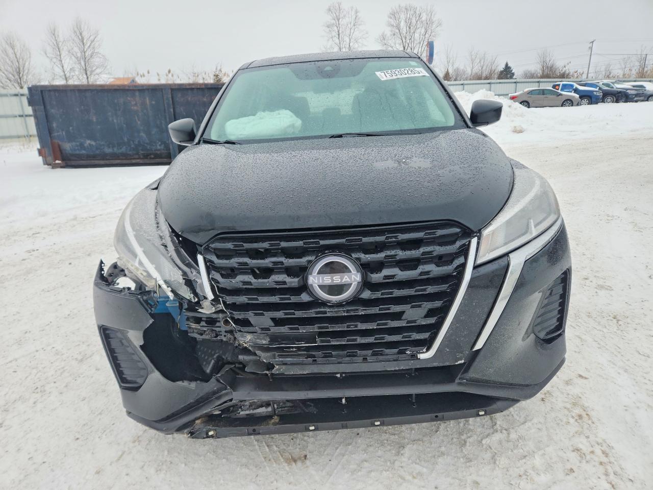 2024 NISSAN KICKS