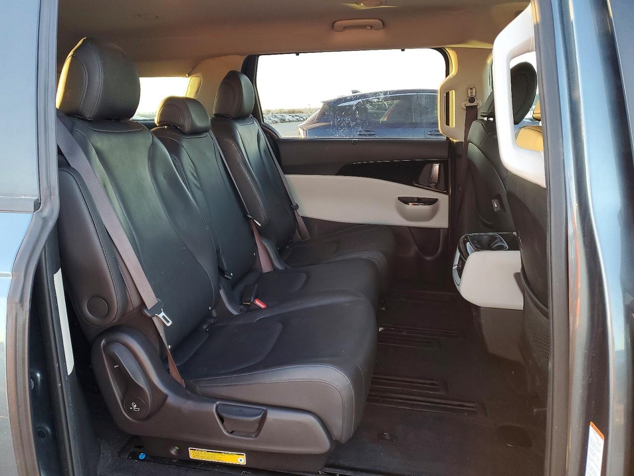 2022 KIA Carnival