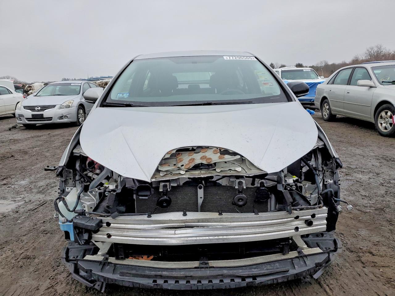 2016 TOYOTA PRIUS