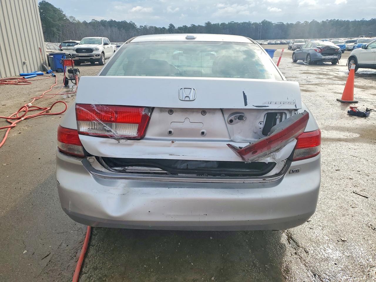 2004 HONDA ACCORD