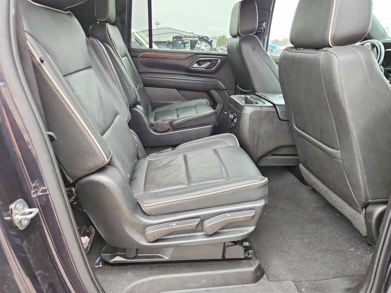 2022 CHEVROLET Suburban