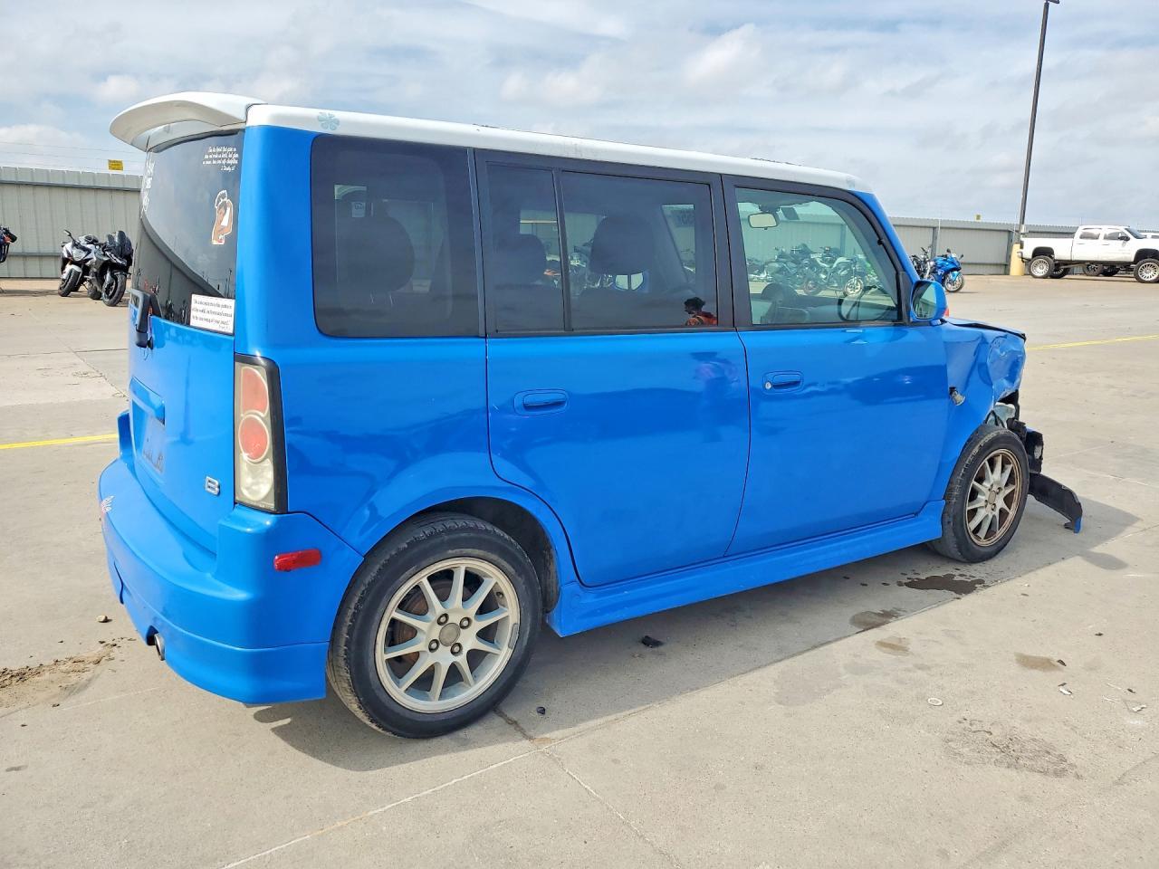 2006 SCION xB