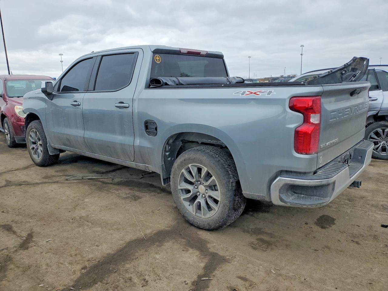 2025 CHEVROLET Silverado