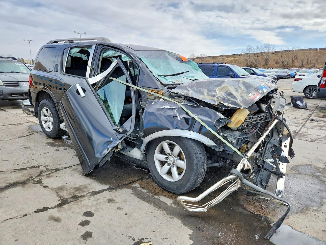 2014 NISSAN Armada
