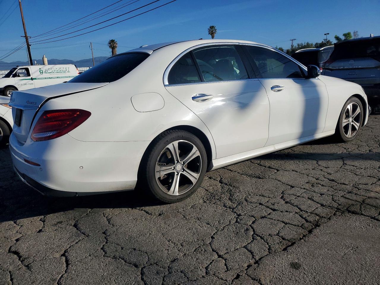2017 MERCEDES-BENZ E-Class