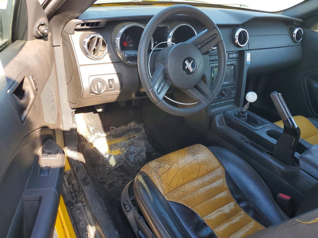 2005 FORD MUSTANG