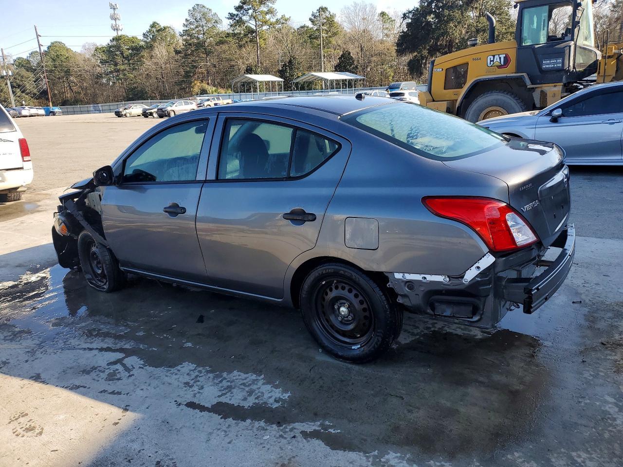 2016 NISSAN VERSA