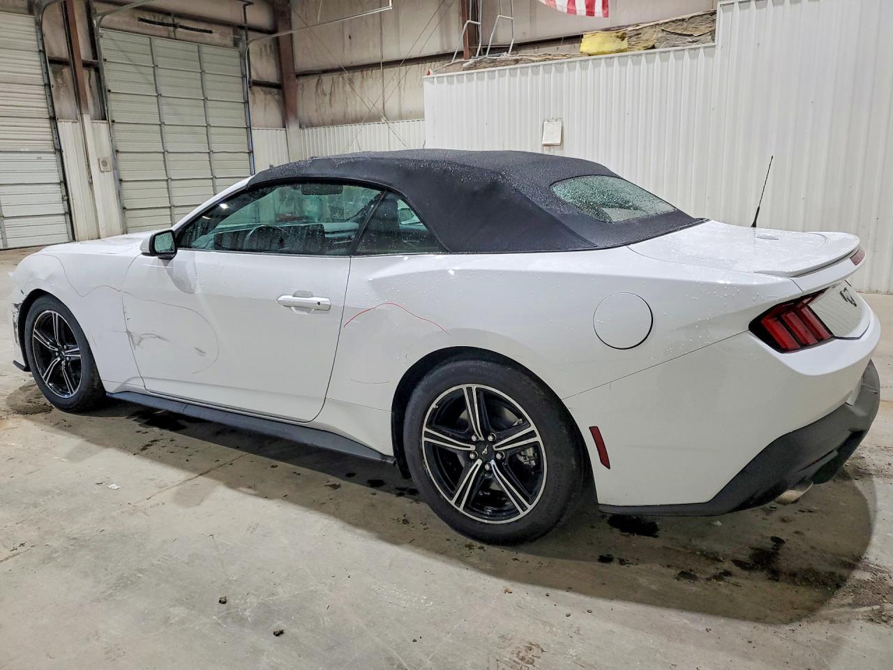 2025 FORD MUSTANG