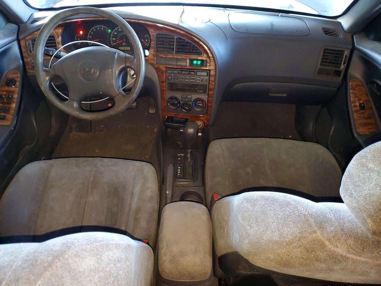 2002 HYUNDAI ELANTRA