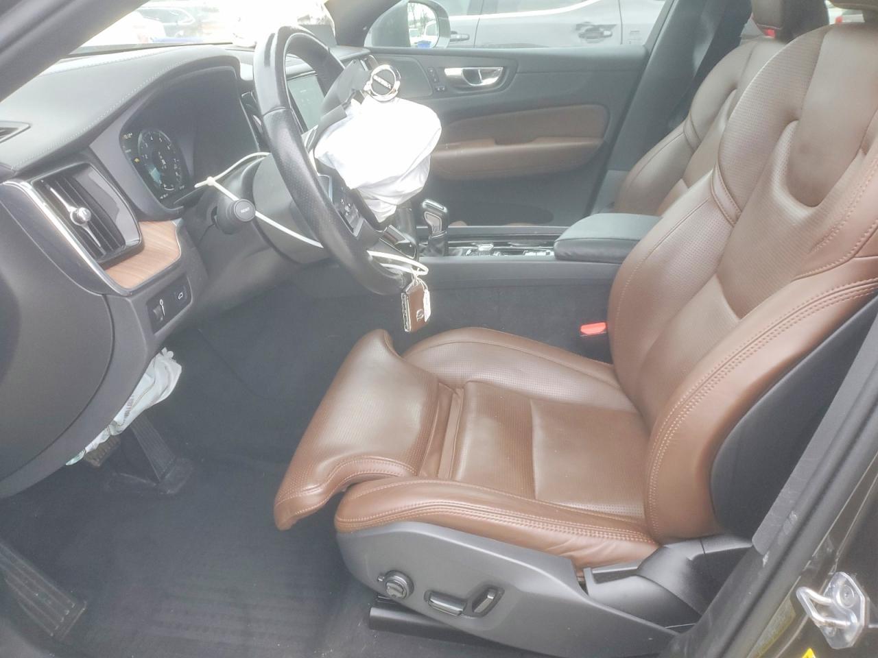 2019 VOLVO XC60