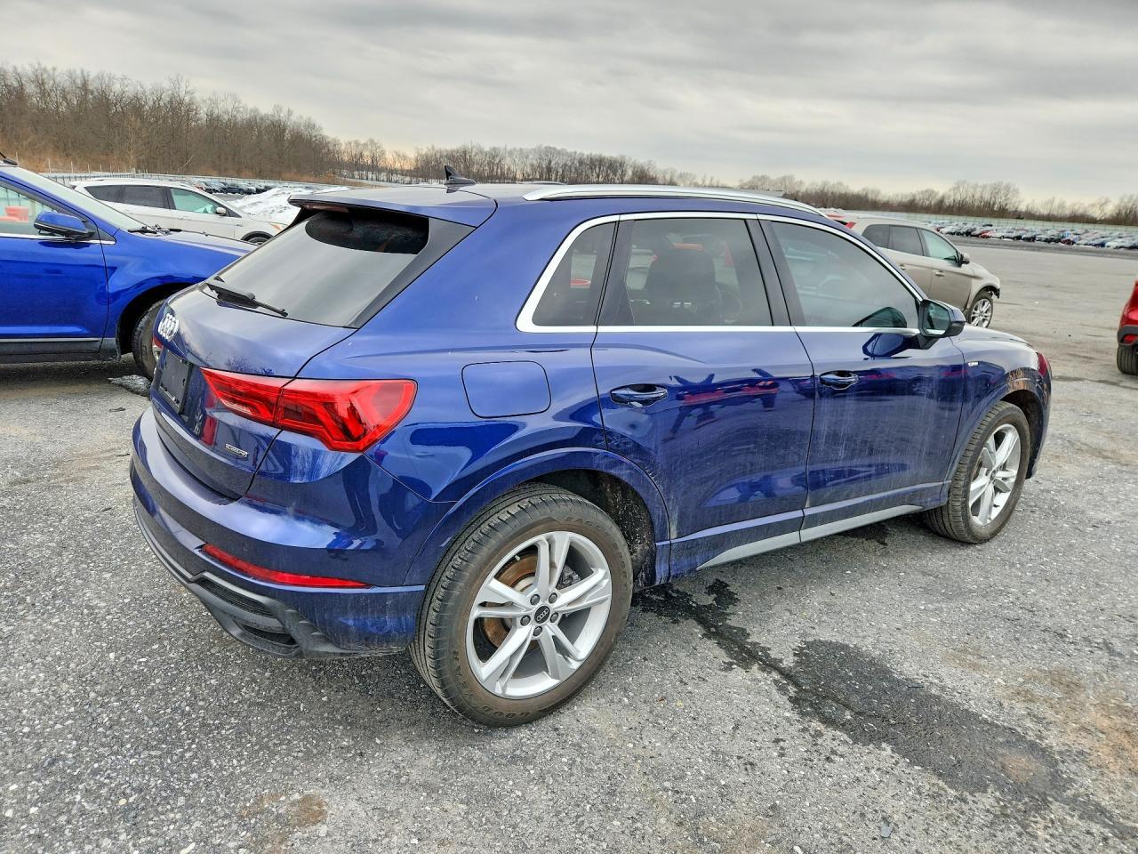 2022 AUDI Q3
