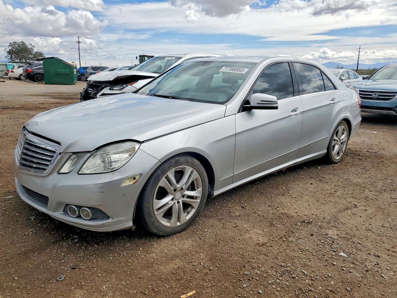 2011 MERCEDES-BENZ E-Class