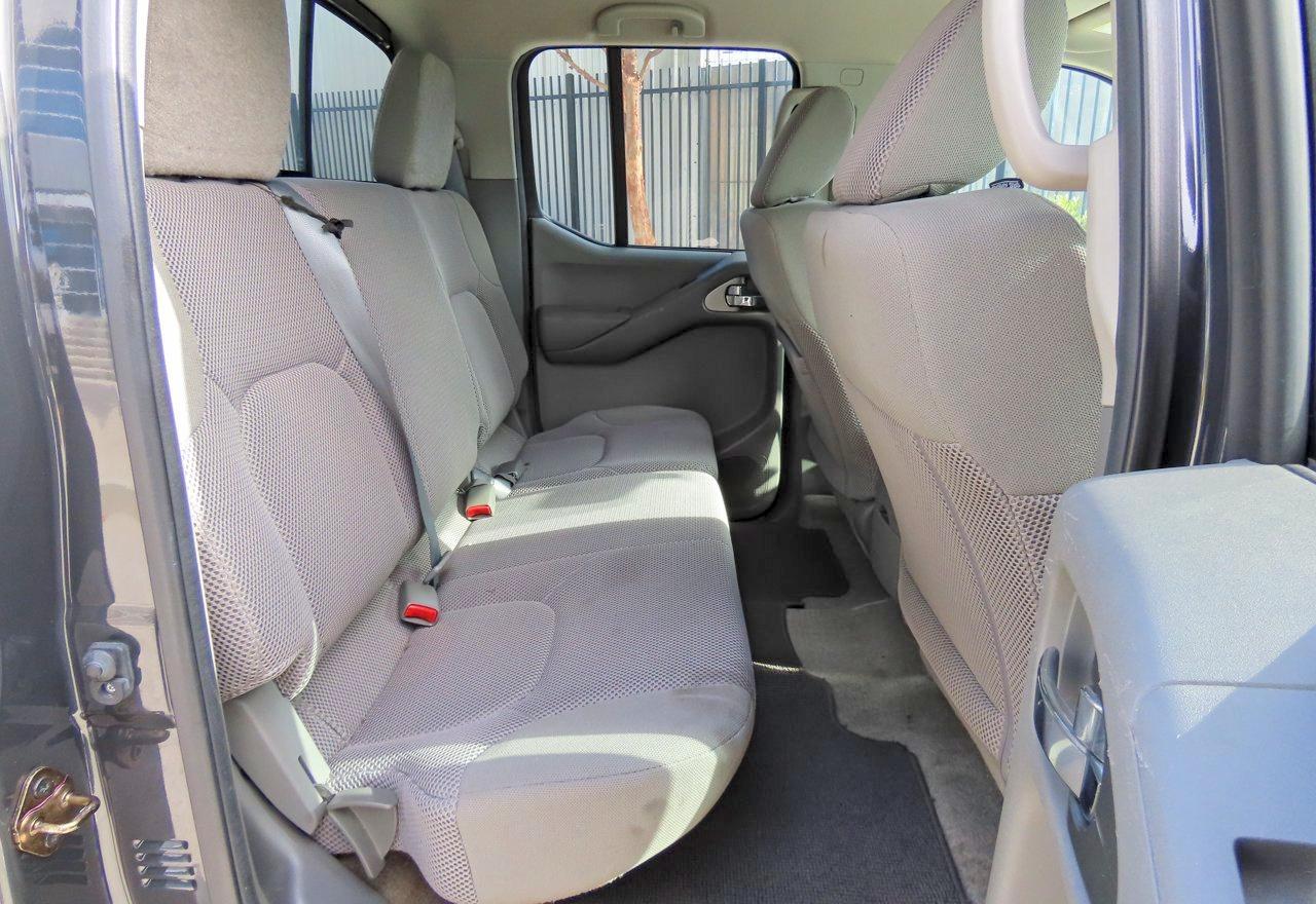2015 NISSAN Frontier