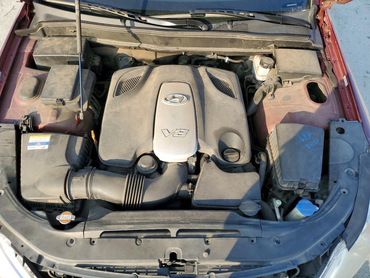 2011 HYUNDAI GENESIS