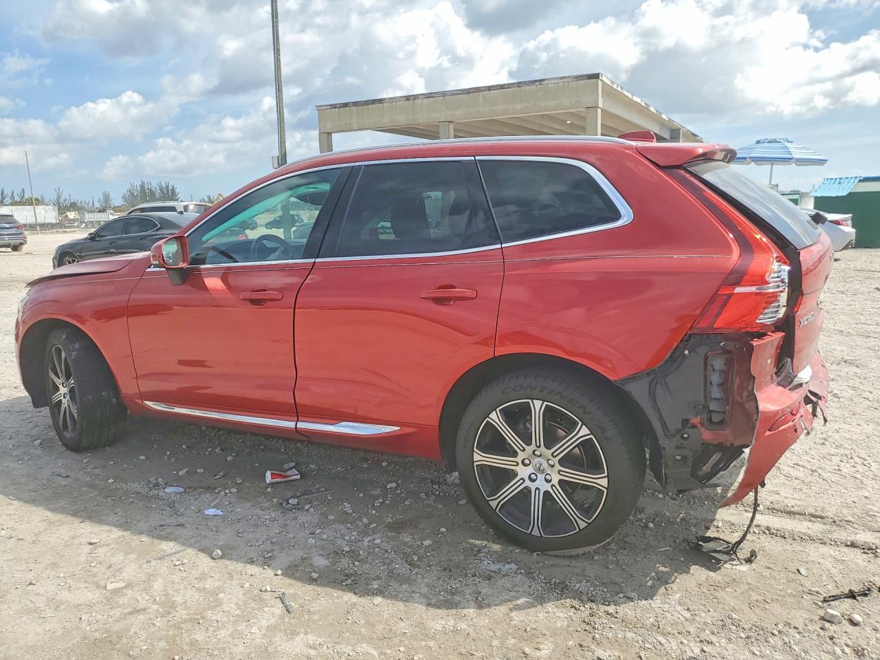 2020 VOLVO XC60