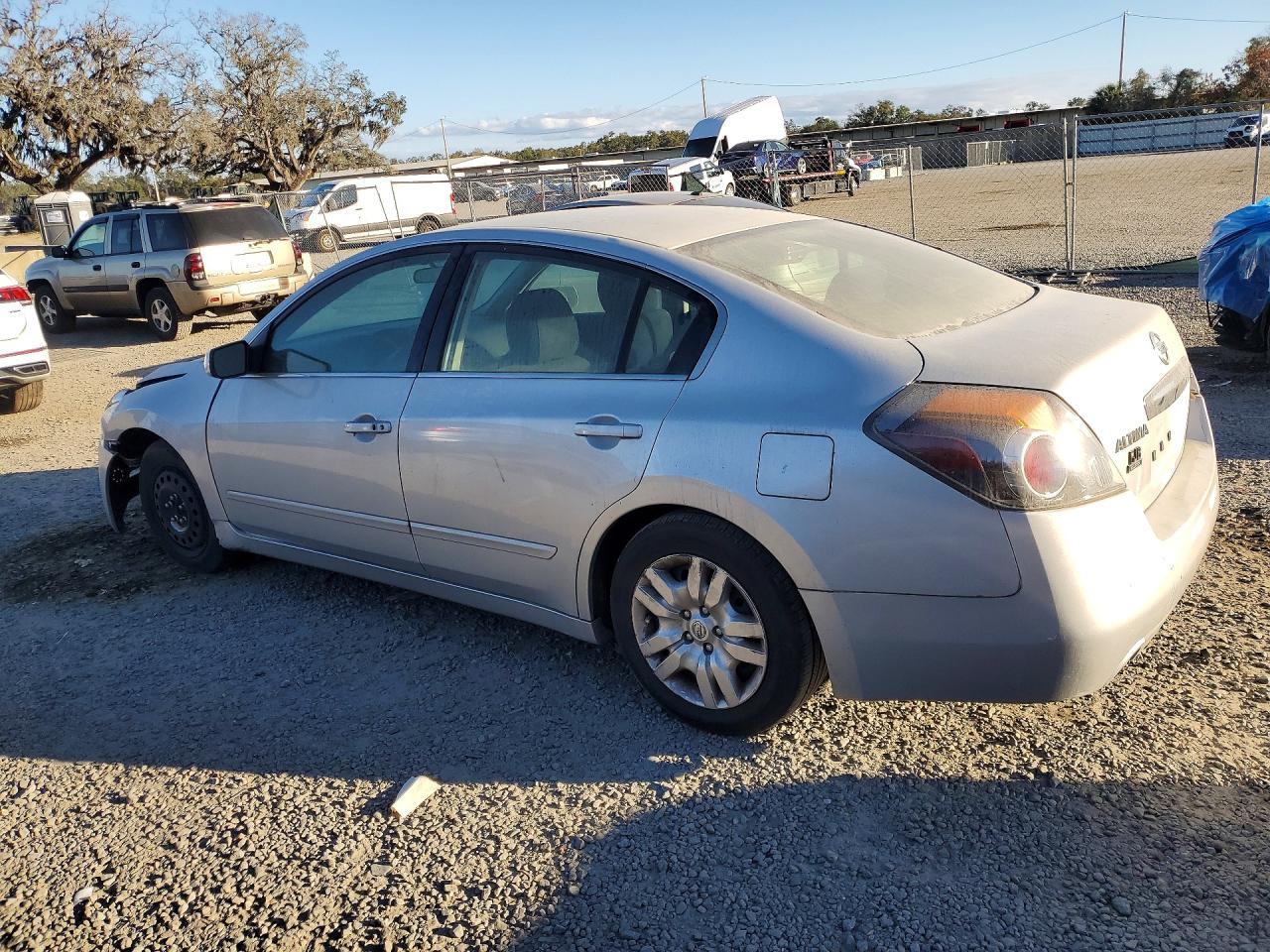2012 NISSAN ALTIMA