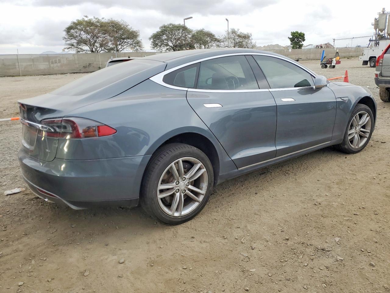 2013 TESLA MODEL S