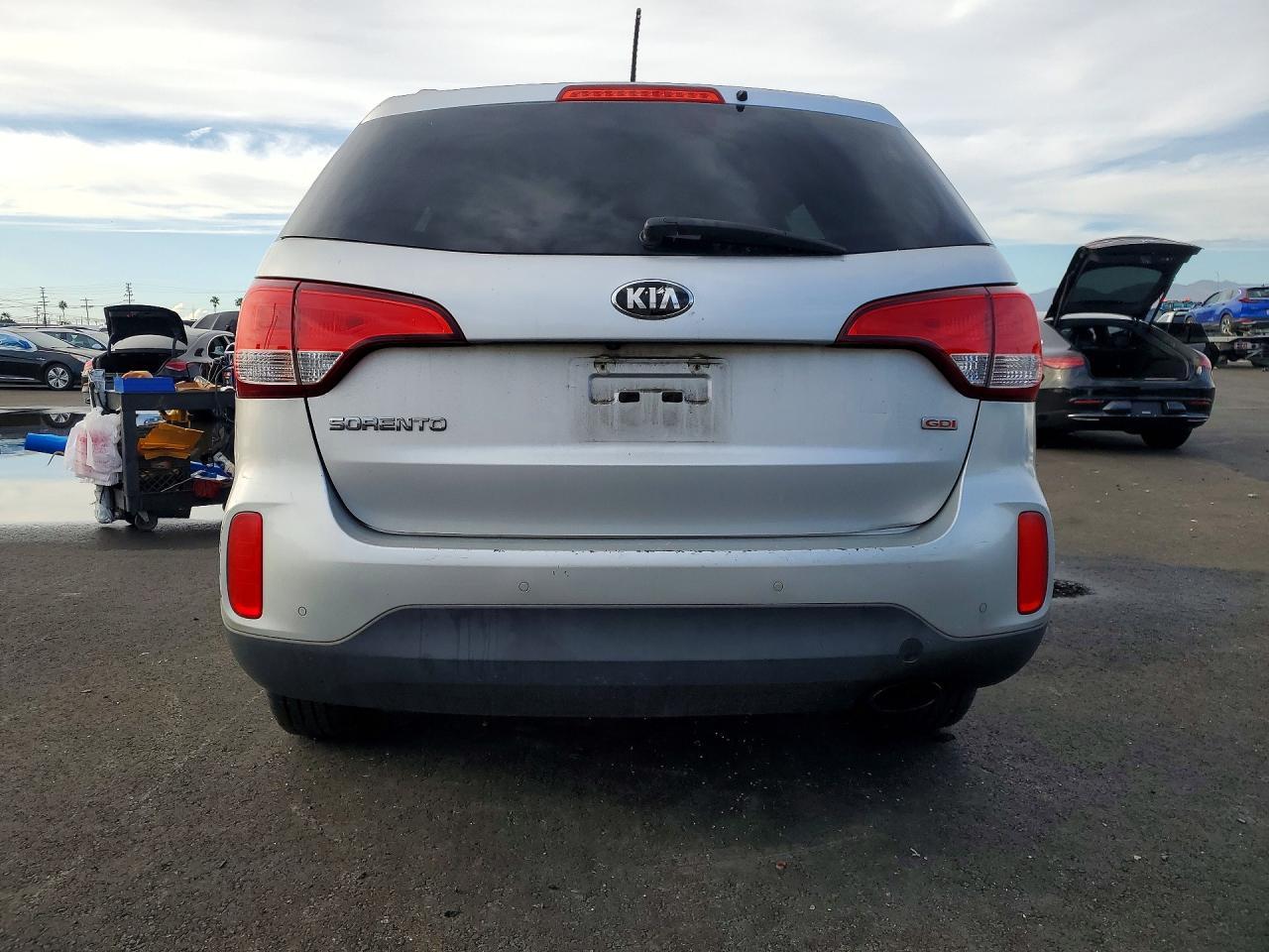 2015 KIA SORENTO
